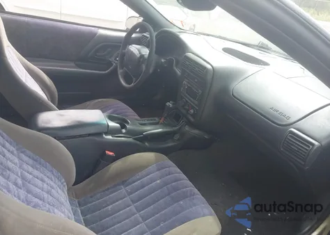 2002 Chevrolet Camaro z USA, uszkodzony, nr VIN 2G1FP22K622102073